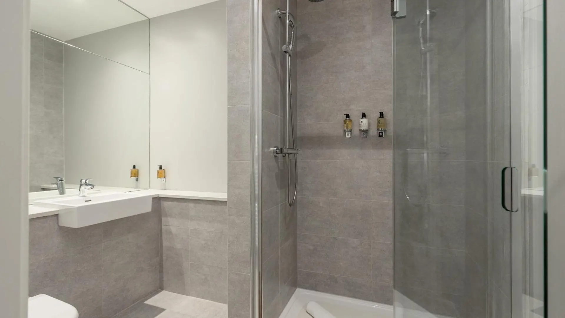 Destiny Scotland Apartments At Canning Street Lane Edinburgh